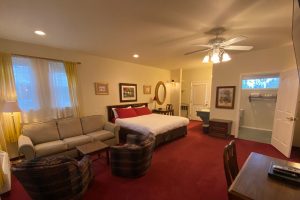 King Suite at The Hartland Inn