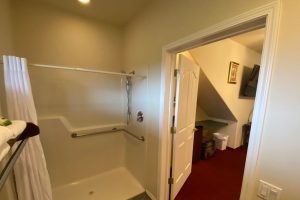King Suite at The Hartland Inn