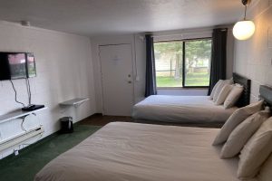 Motel Rooms - The Hartland Inn